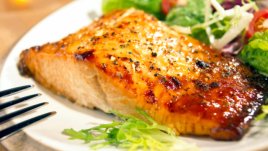 Задушена риба тон със зеленчуци