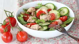 Лятна салата с риба тон
