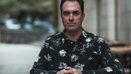 Хули Леонис представя „Тайните на Марс“  