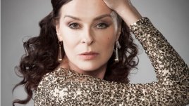 Лиса Стенсфийлд с двучасов концерт в София