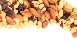 Пълнее ли се от ядките?