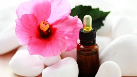 Масло от хибискус – за по-малко бръчки и стегната кожа