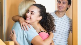 5 признака, че родителите му ви харесват 