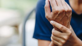 Лоши навици и обстоятелства, които влошават ревматоидния артрит 