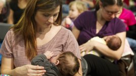 Електрическа помпа за родилки отпушва млечните канали