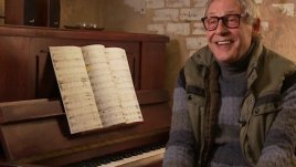 Неостаряващият Рашко Младенов пред „Умно село“: „Пътеката е същата пътека“