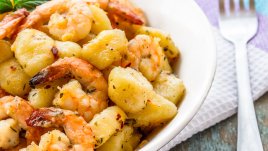 Ньоки със скариди и аспержи 