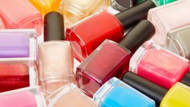 За какво още можем да използваме лака за нокти?