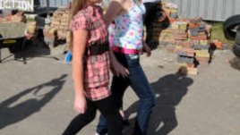 Как да говорим с тийнейджъра за секс