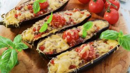 Пълнени патладжани с кускус