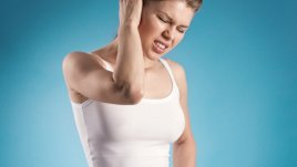 Как да премахнете водата от ушите?