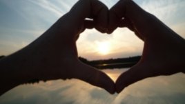 Любовта ни дава крила