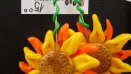 Фимо обици – закачливо интересни и наситени с цветове