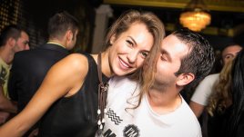 Орлин Павлов купонясва с Вики Терзийска и Никол Станкулова