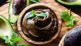 Пудинг с авокадо, ванилия и канела