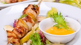 Меден сос за барбекю