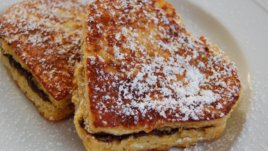 Сърцевидни пържени филийки с течен шоколад