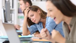 Знаци, че някой ви завижда и  изпитва злоба