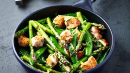 Пиле с аспержи и лимон на тиган по азиатски 