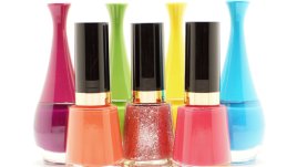 Цветове лакове, които ще са хит тази есен