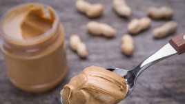 Защо е важно да ядем фъстъчено масло по-често?