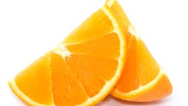 Маска с  портокал  и кисело мляко съживява кожата