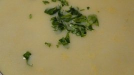 Кашкавалена супа