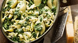 Паста със спанак, сметана и извара 