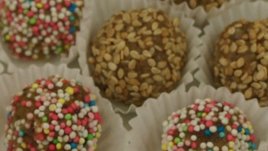 Всички рецепти за домашни енергийни бонбони