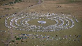 Последователи на Петър Дънов отбелязаха Слънчевата Нова година