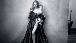 Влиятелни жени заменят моделите в календара на Pirelli (галерия)