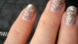 Пастелните тонове в маникюра – идеално пасват за бизнес срещи