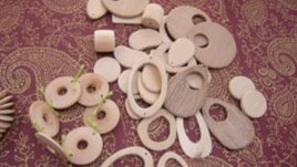 Дървени бижута за настроение