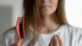 Да спрем падането и да върнем блясъка: грижа срещу косопада