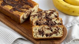 Мраморен бананов кекс с шоколад