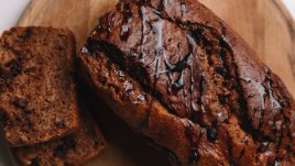 Кекс с шоколад, банани и какао 