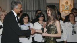 Звезди подкрепиха коледен благотворителен бал – събраха се 15 хиляди лева