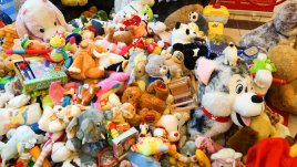 Празничните герои събраха повече от 2000 играчки само за два дни