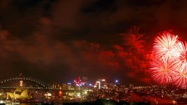 Новогодишни празненства в различни части на света