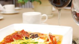 Риба с бяло вино и зеленчуци