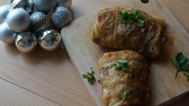 Видео рецепта: Зелеви сарми с боб за Бъдни вечер