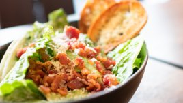 Есенна салата с бекон