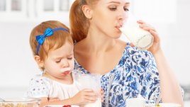 Защо пълномасленото мляко е по-полезно от нискомасленото?