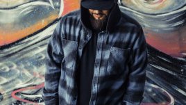 От хип-хоп клубовете в Харлем до подиумите на Висшата мода – историята на streetwear стила