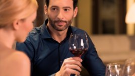 7 привлекателни типа мъже, които обаче не стават за връзка 