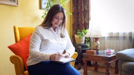 Д-р Цветелина Шопниколова за признаците, че сме дигитално зависими