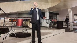 Джаз музикантът Боби Вълчев организира благотворителен концерт за закупуване на ударни инструменти за деца