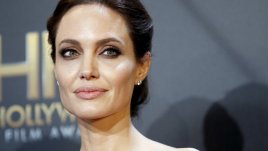 Анджелина Джоли премахна яйчниците си