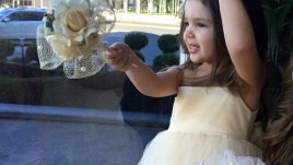 Дъщерята на Николета Лозанова стана модел