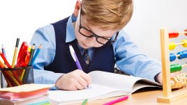 Колко ще струва първокласникът тази година?